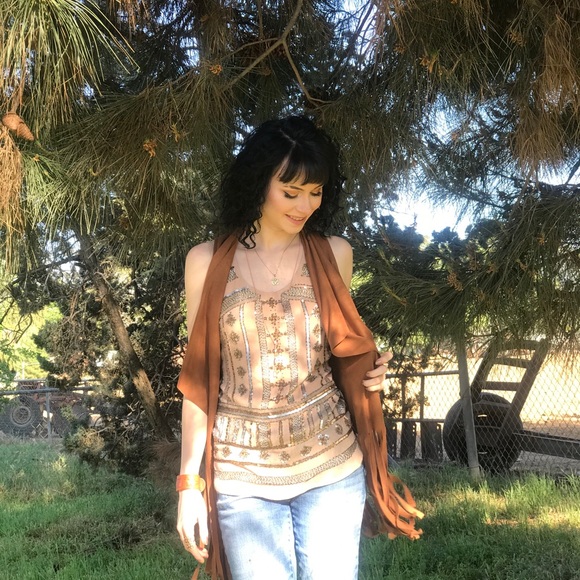 Hippie/bohemian vibe sequence tank top. - Picture 2 of 6